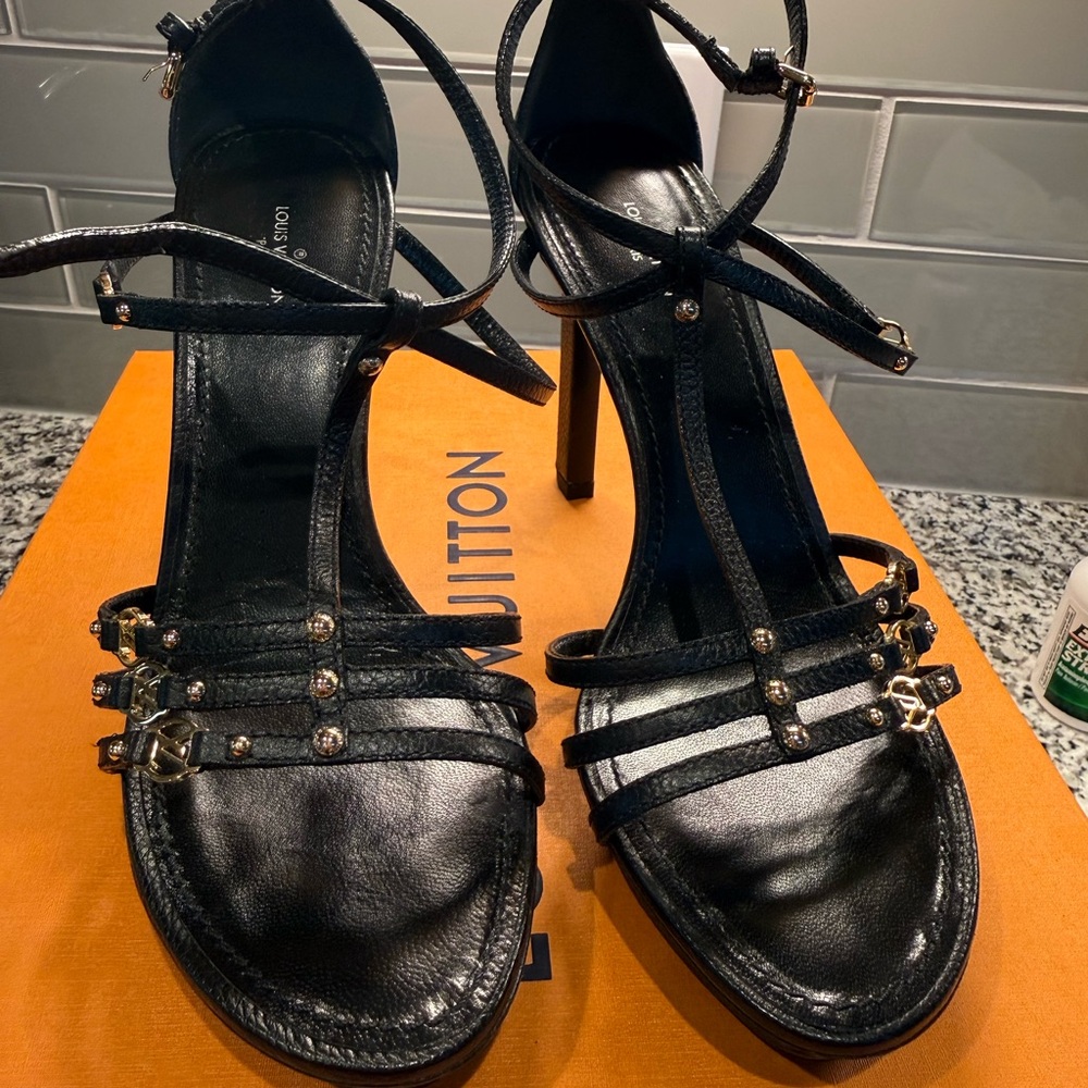 Louis Vuitton Black Strappy Sandal heels